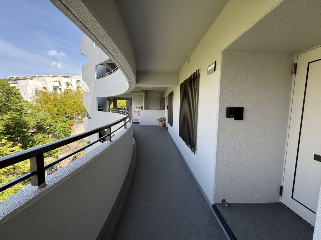 アーバンパーク緑地公園のロビー