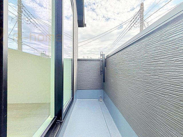 我孫子市青山台2丁目第1期　新築戸建て　2号棟のバルコニー|お布団やラグなどの大きな物も干しやすい広々としたバルコニー！
