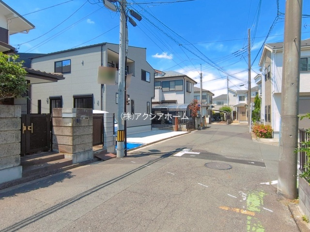 所沢市榎町・全2棟　新築一戸建　2号棟　～LDK20帖～の前面道路含む現地写真|2026年5月14日撮影