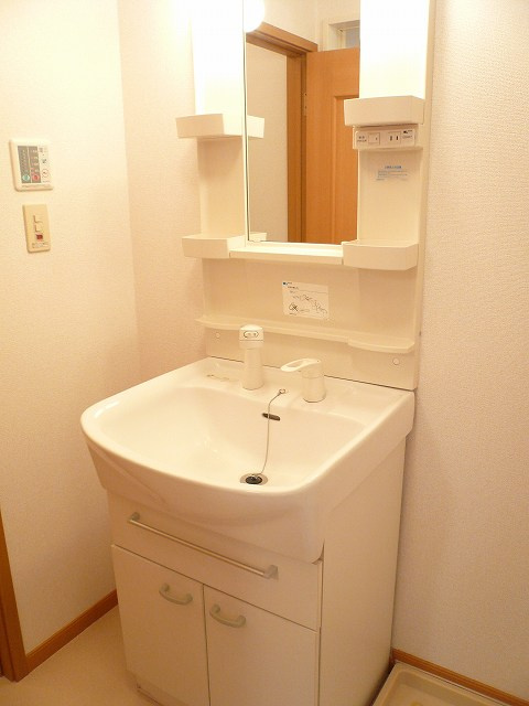 フォーリスト　ナチュラル　Ａの洗面所|洗面所