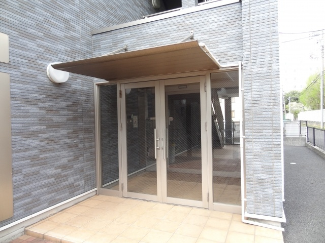 【エントランス】