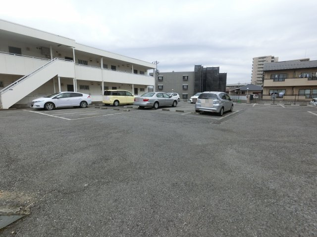 【駐車場】