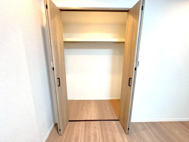２０２５年２月リノベーション済み３ＬＤＫ◆ペット２匹まで可能◆ＢＥＬＩＳＴＡ京都山科の収納|洋室クローゼット