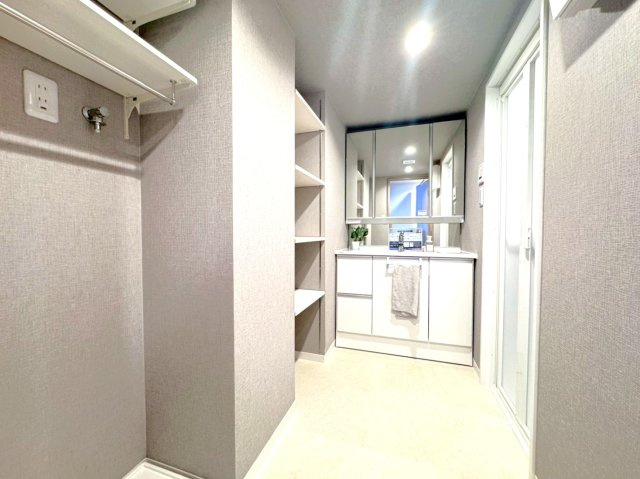 ２０２５年２月リノベーション済み３ＬＤＫ◆ペット２匹まで可能◆ＢＥＬＩＳＴＡ京都山科の洗面所|洗面室
