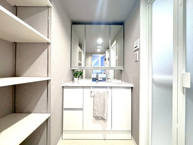 ２０２５年２月リノベーション済み３ＬＤＫ◆ペット２匹まで可能◆ＢＥＬＩＳＴＡ京都山科の独立洗面台|独立洗面台