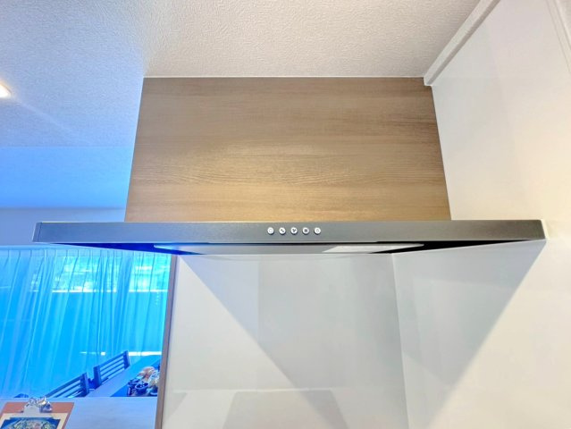 ２０２５年２月リノベーション済み３ＬＤＫ◆ペット２匹まで可能◆ＢＥＬＩＳＴＡ京都山科のキッチン|レンジフード