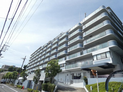 【外観】 | コスモヒルズ北野田 | 親切・丁寧を心がけ、お客様目線で物件探しのお手伝いをさせて頂きます♪お気軽にお問い合わせください！