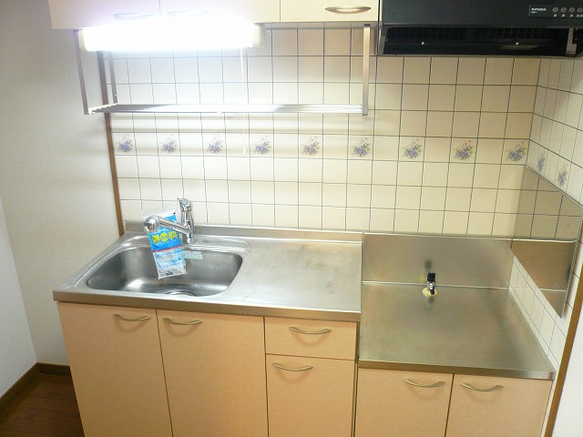 ラフィ－ナサイト２のキッチン|キッチン