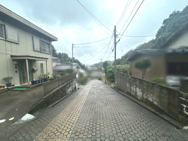 【成約済】舞鶴市字行永の前面道路含む現地写真|前道：東側にございます。