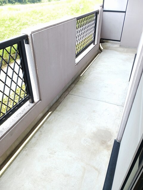 ラフィ－ナ・サイトのバルコニー|バルコニー