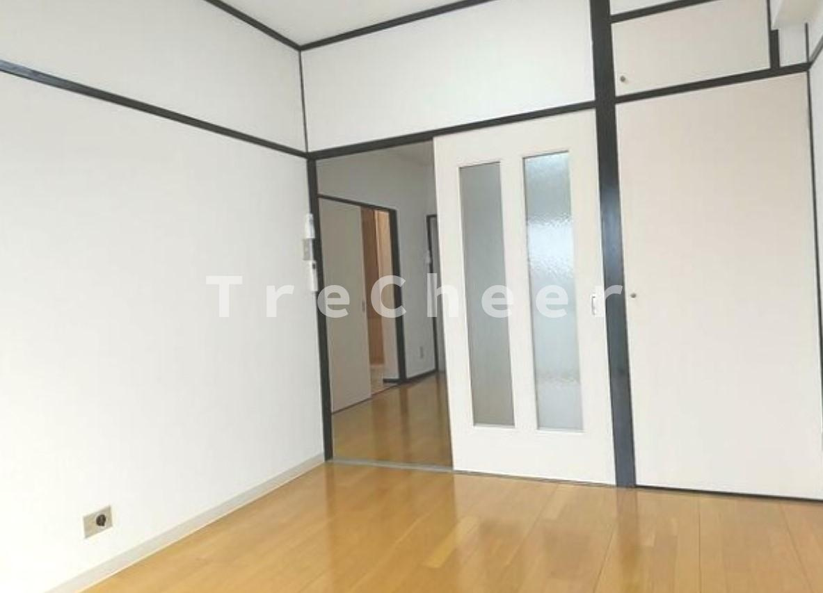 ヴィラグリーンロータスの洋室