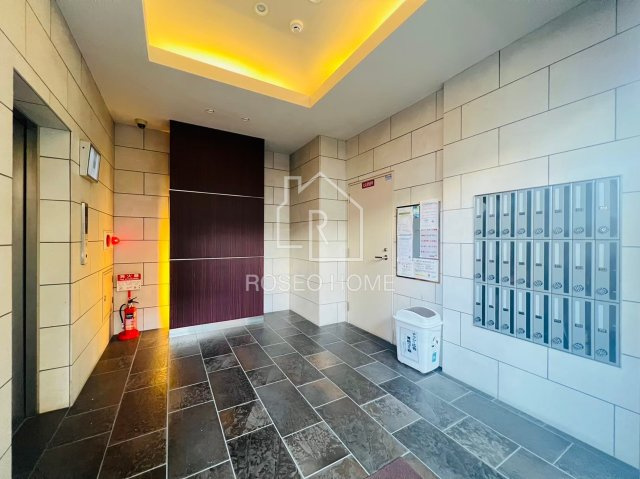 アトレ梅北のロビー