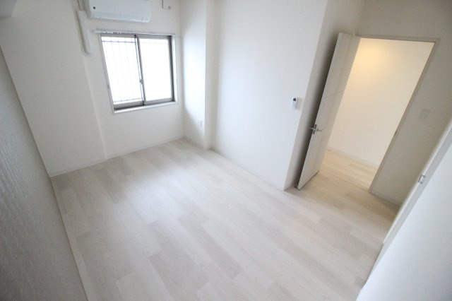 【洋室】 | ディエスベアティ久宝寺口