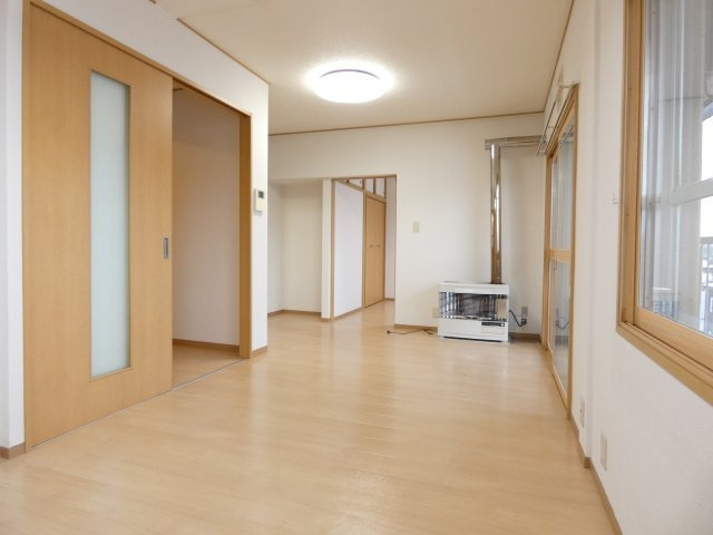 マンション鹿内の居間・リビング