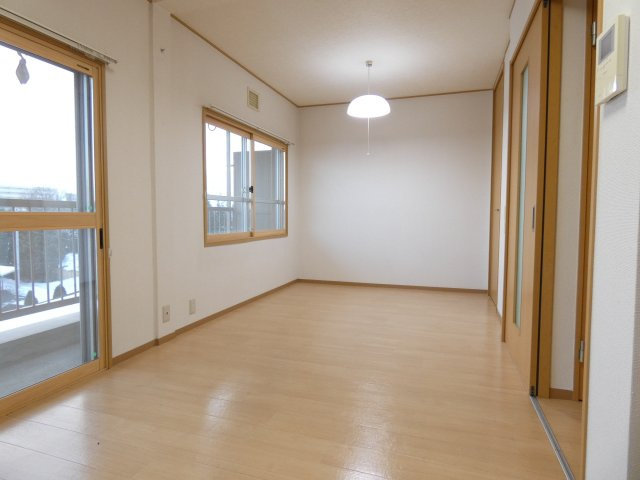 マンション鹿内の居間・リビング