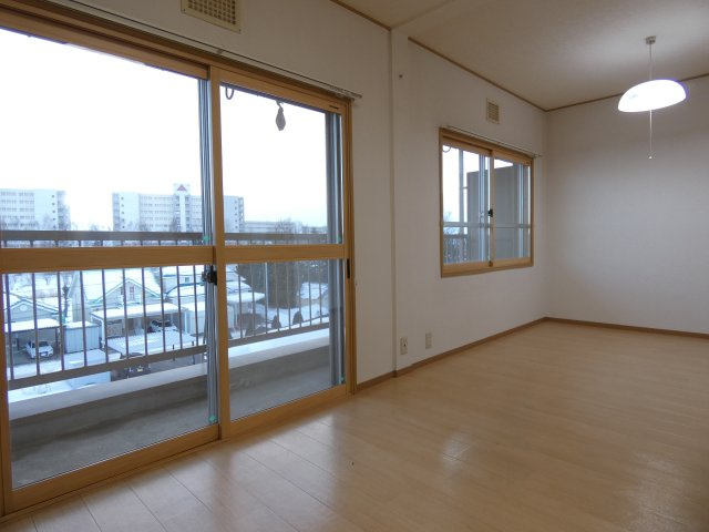 マンション鹿内の居間・リビング