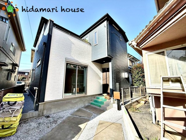 上尾市小泉13期　新築戸建　グラファーレ01