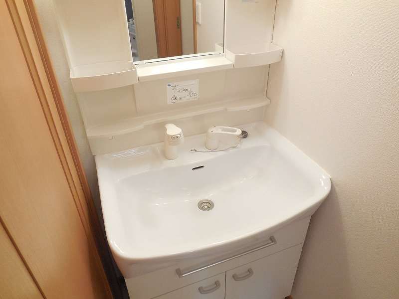 イーストヒルズⅡの独立洗面台
