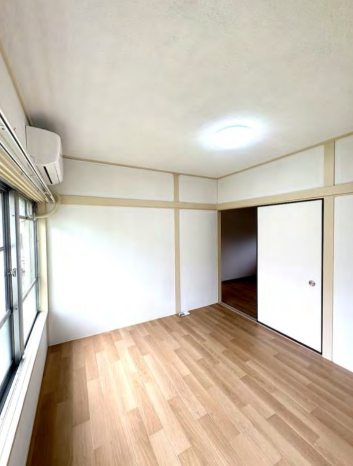 ニュー柏コーポラスの洋室