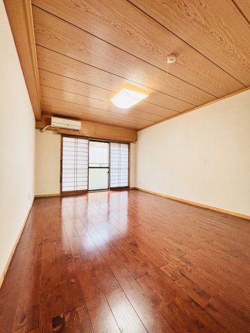 アーバングレイスの画像