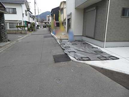 安佐北区落合南１丁目の前面道路含む現地写真