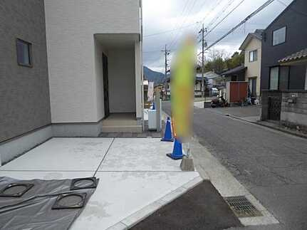 安佐北区落合南１丁目の前面道路含む現地写真
