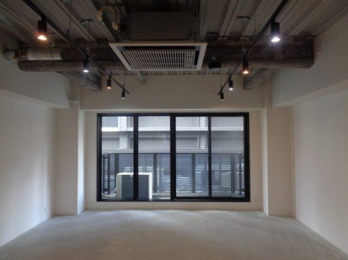 ACN堺筋本町ビルの内装