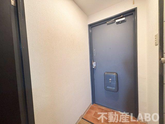 サンキューマンションの玄関