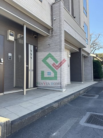 ウィーバーハウスのエントランス