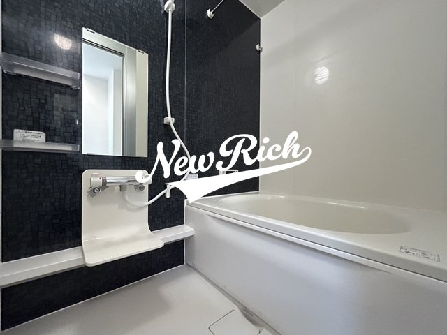 伊勢崎市宮子町のアパートの浴室