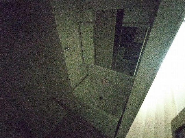 神戸市兵庫区熊野町３丁目のアパートの洗面所