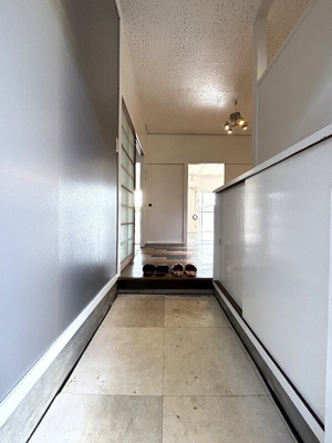 【玄関】 | ガーデン津福 | シンプルで使いやすい玄関です