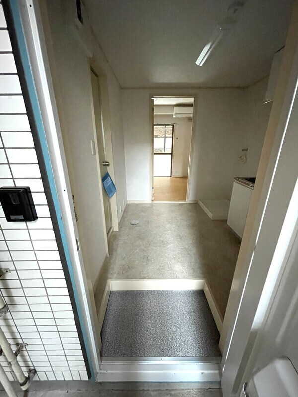 ダイワハイツの玄関