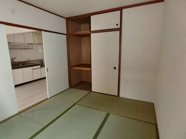 グリーンパーク田園１２号の和室