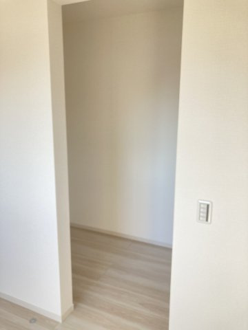 アーバンスタイル渋川市石原１期　１号棟の収納|２階洋室2収納です。ウォークインクローゼットです！