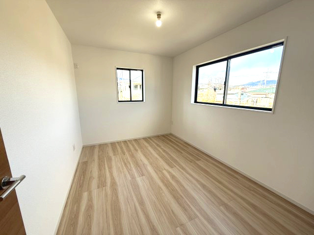 アーバンスタイル渋川市石原１期　１号棟の洋室|２階洋室３です