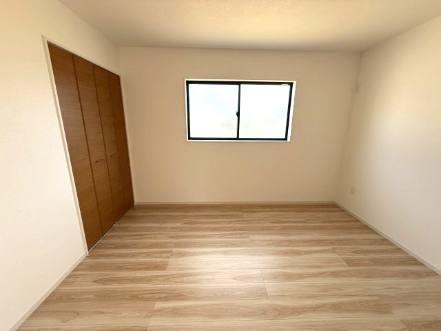 アーバンスタイル渋川市石原１期　１号棟の洋室|１階6帖洋室です