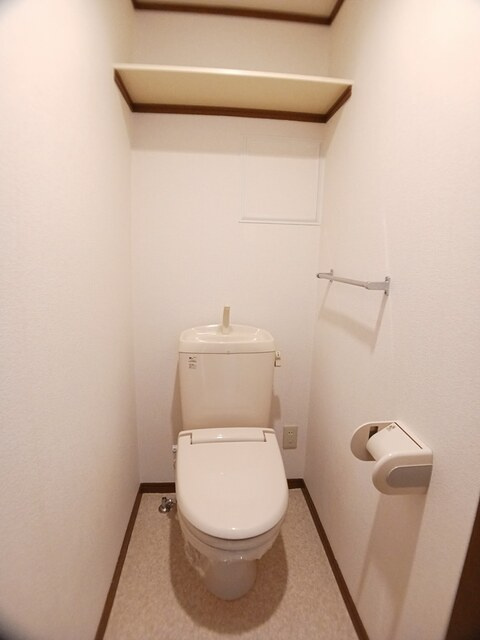 フォレストパレス五番館のトイレ