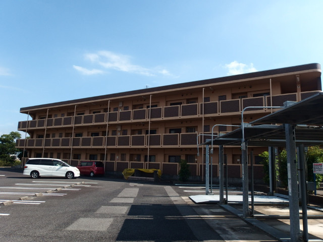 フォレストパレス五番館の外観