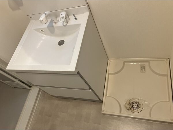 リヴェール森下の洗面所