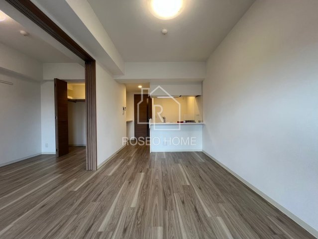 プレサンス梅田東クォーレの居間・リビング