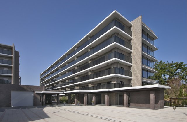 ジオ北千里藤白台の外観