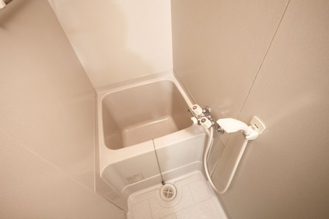 コーポ鼓ヶ滝A・B棟の浴室