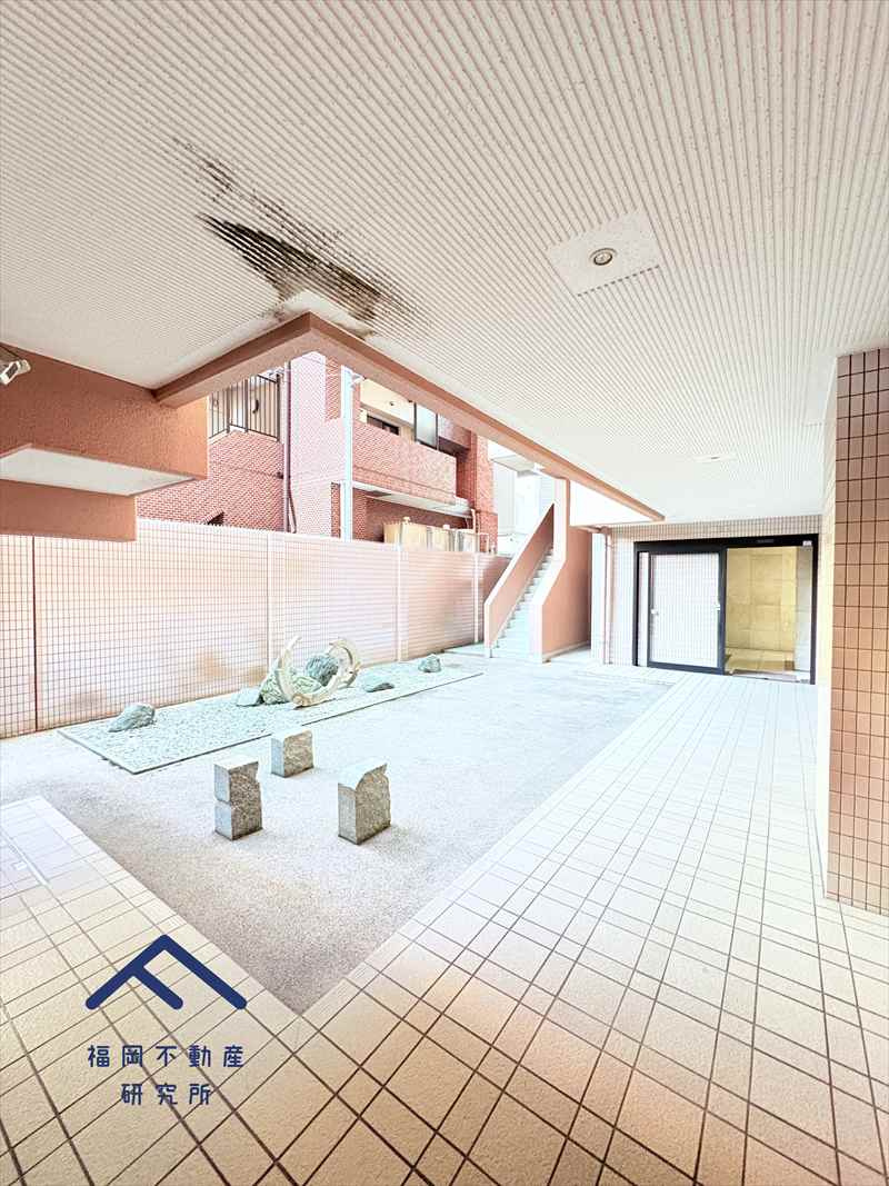 ジョイナス天神タワーのエントランス