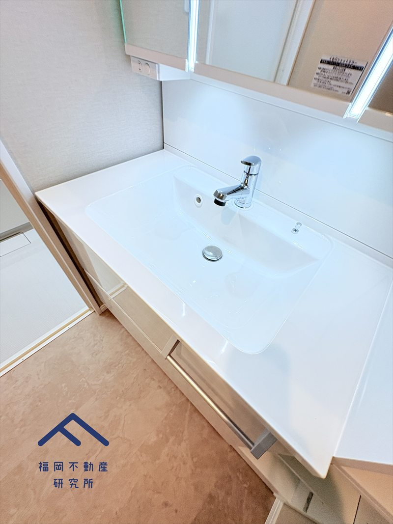 ジョイナス天神タワーの独立洗面台