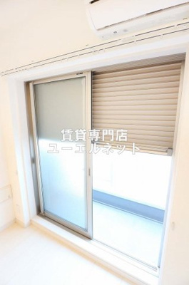 【設備】 | リブリ江坂 | シャッター付きで安心♪