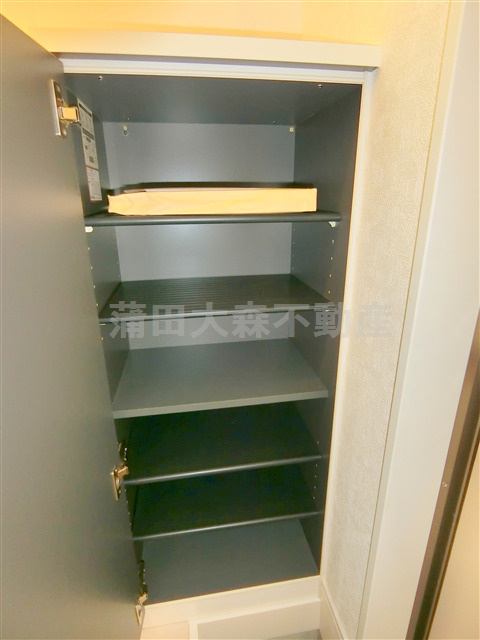 プライムハウス羽田の玄関|玄関　シューズBOX