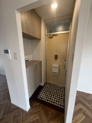 【玄関】 | ファミール三好・