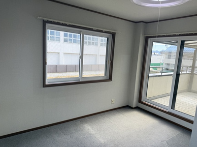 【洋室】 | 佐久市岩村田佐久長聖高校北中古住宅 | ２Ｆ北東側