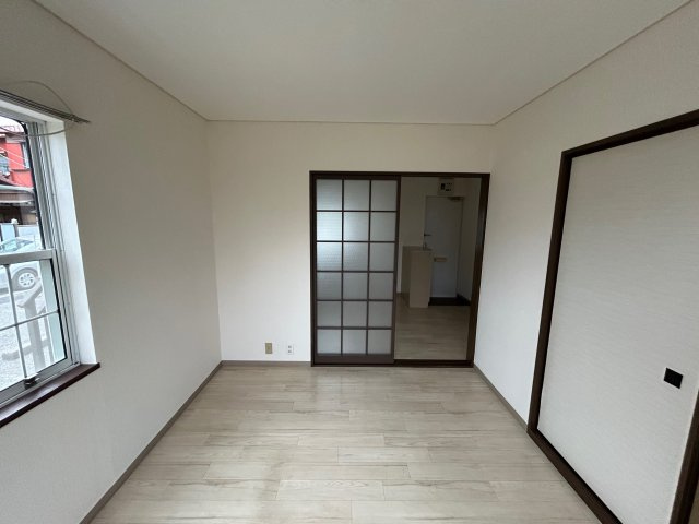 ドエル領家の洋室